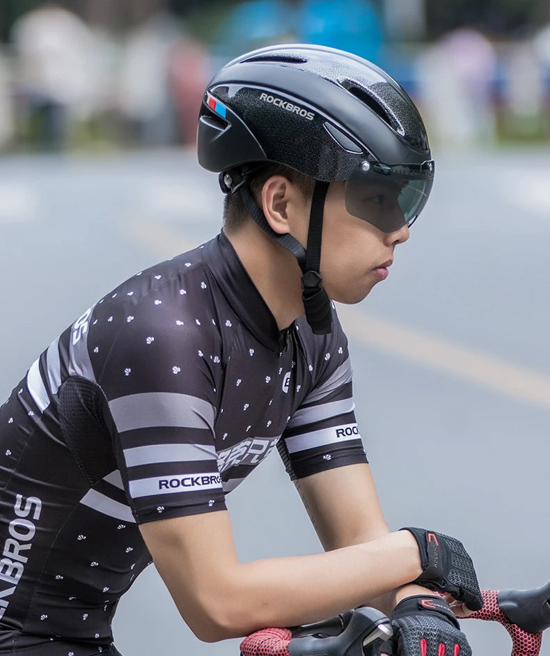 Bike Helmet EPS Integrally Molded Breathable Lightweight Cycling Safety Helmet for Men and Women MTB and Road Riding