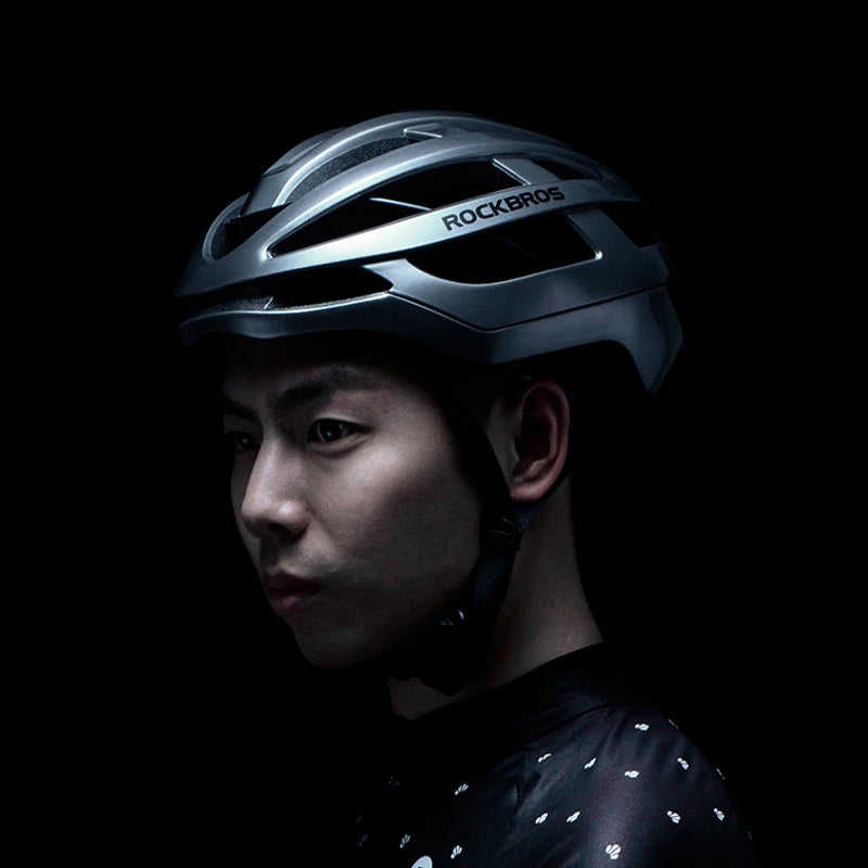 Bicycle Helmet Breathable Ultralight Integrally Molded Unisex Shockproof Adjustable Road Bike Helmet Cycling Equipment