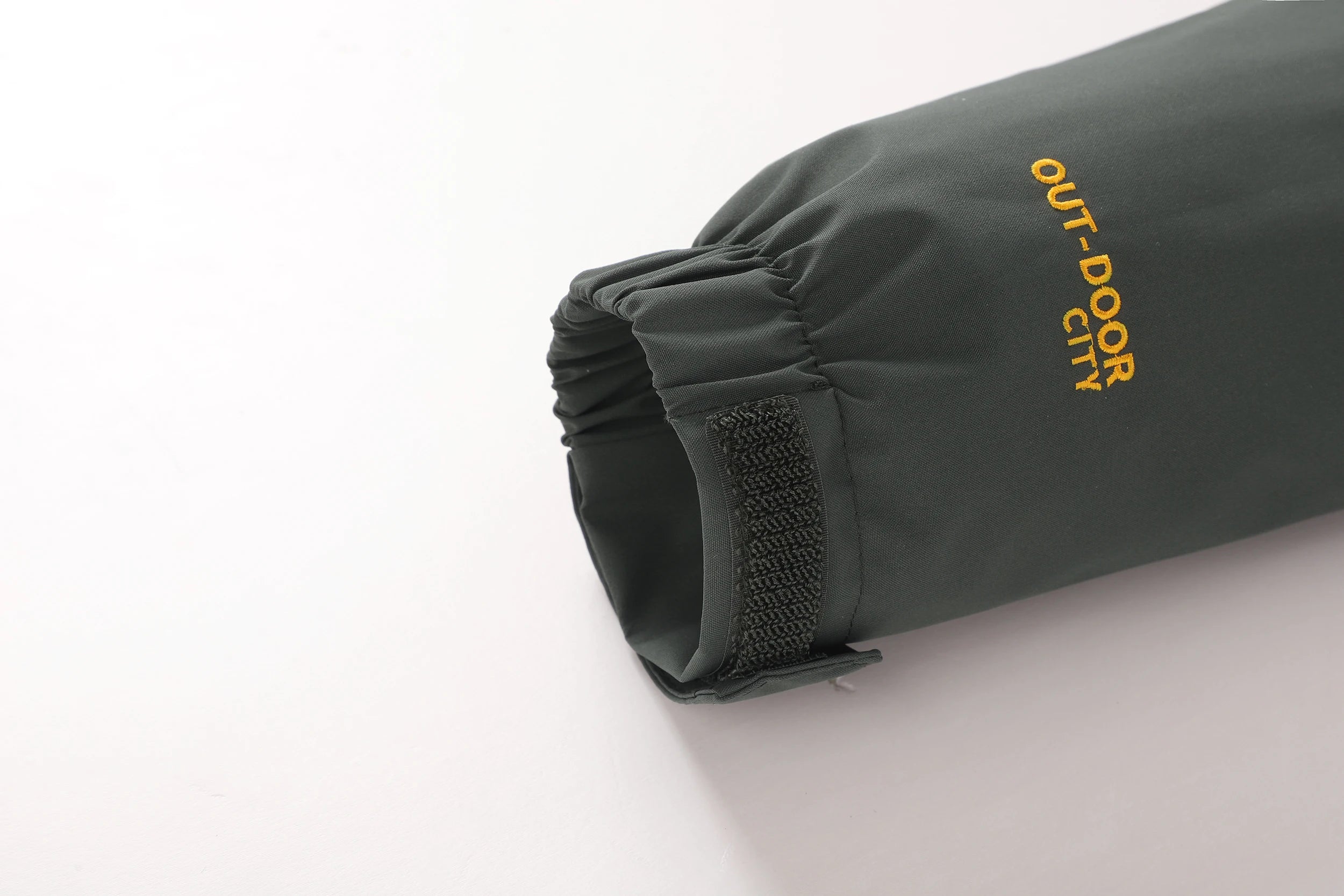 Men’s Spring Autumn Outdoor Water Repellent Jacket Windproof Wear Resistant Detachable Hood for Camping Fishing Mountaineering Hiking
