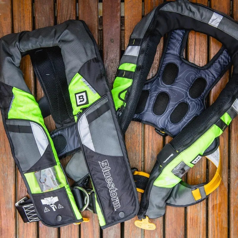 BLUESTORM Stratus 35 Inflatable Life Jacket PFD for Adults, USCG‑Approved Automatic Self‑Inflating Life Vest
