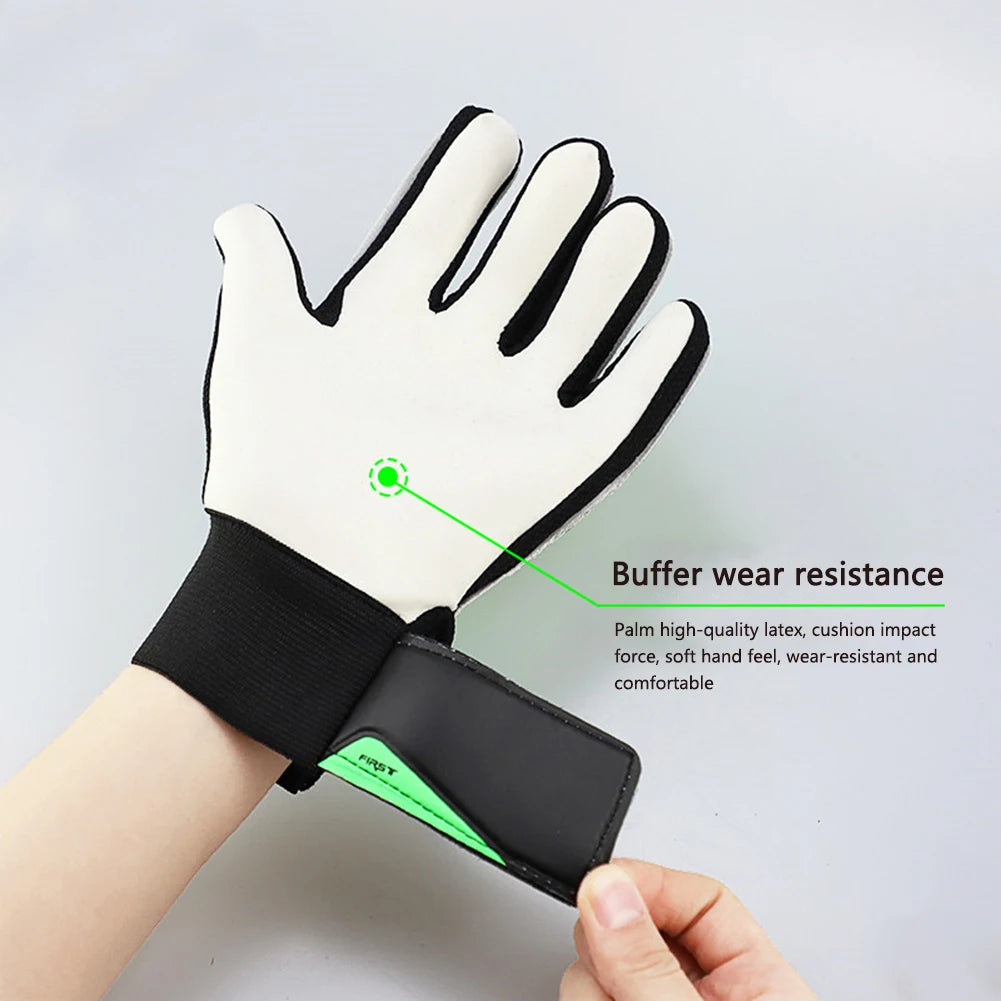 Latex PU Breathable Goalkeeper Gloves with Finger Protection for Football