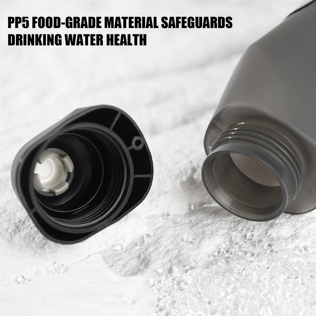 Bicycle Aerodynamic Water Bottle Bracket Set – 600ml Food‑Grade PP5 Soft Squeeze Bottle with Direct Jet Spout for Road Bike & MTB Sports